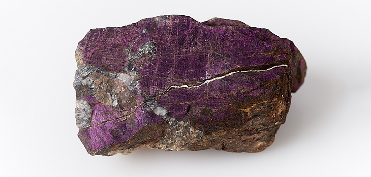 Пурпурит: Магические свойства камня